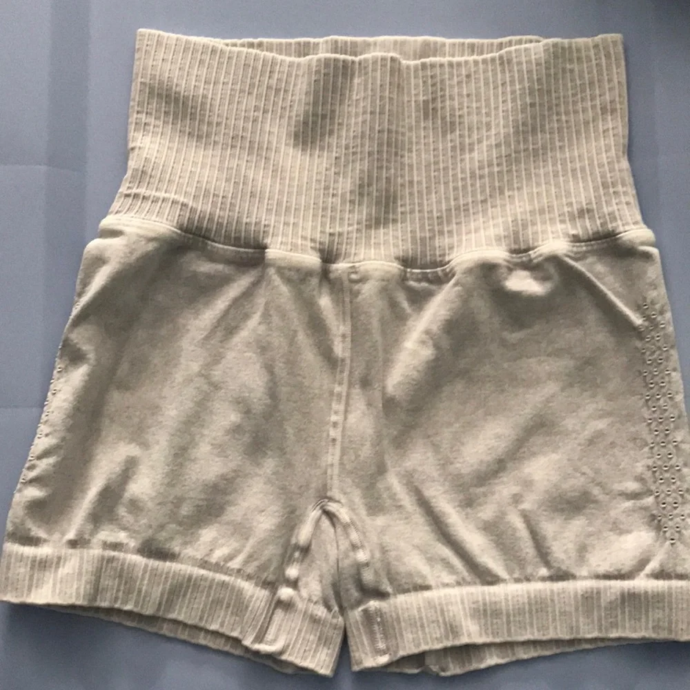 Nwot Free People good karma shorts - Picture 2 of 7